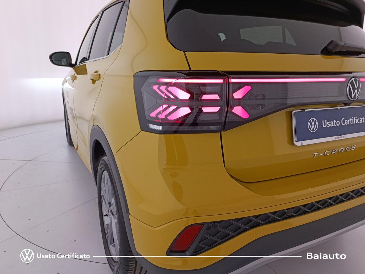 Volkswagen T-Cross 1.0 tsi 115cv r-line