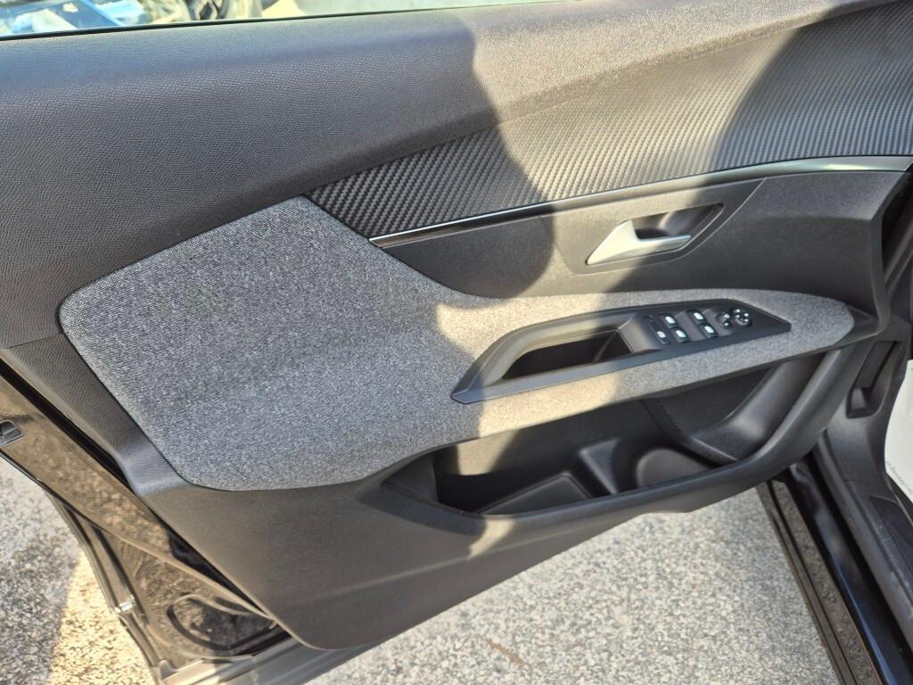 Peugeot 3008 BlueHDi 130CV EAT8 Active Business