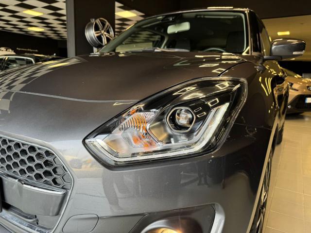 SUZUKI Swift 1.2 Hybrid 4WD AllGrip Top