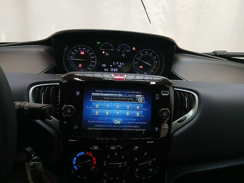 Lancia Ypsilon 1.0 firefly hybrid Gold s&s 70cv 5p.ti