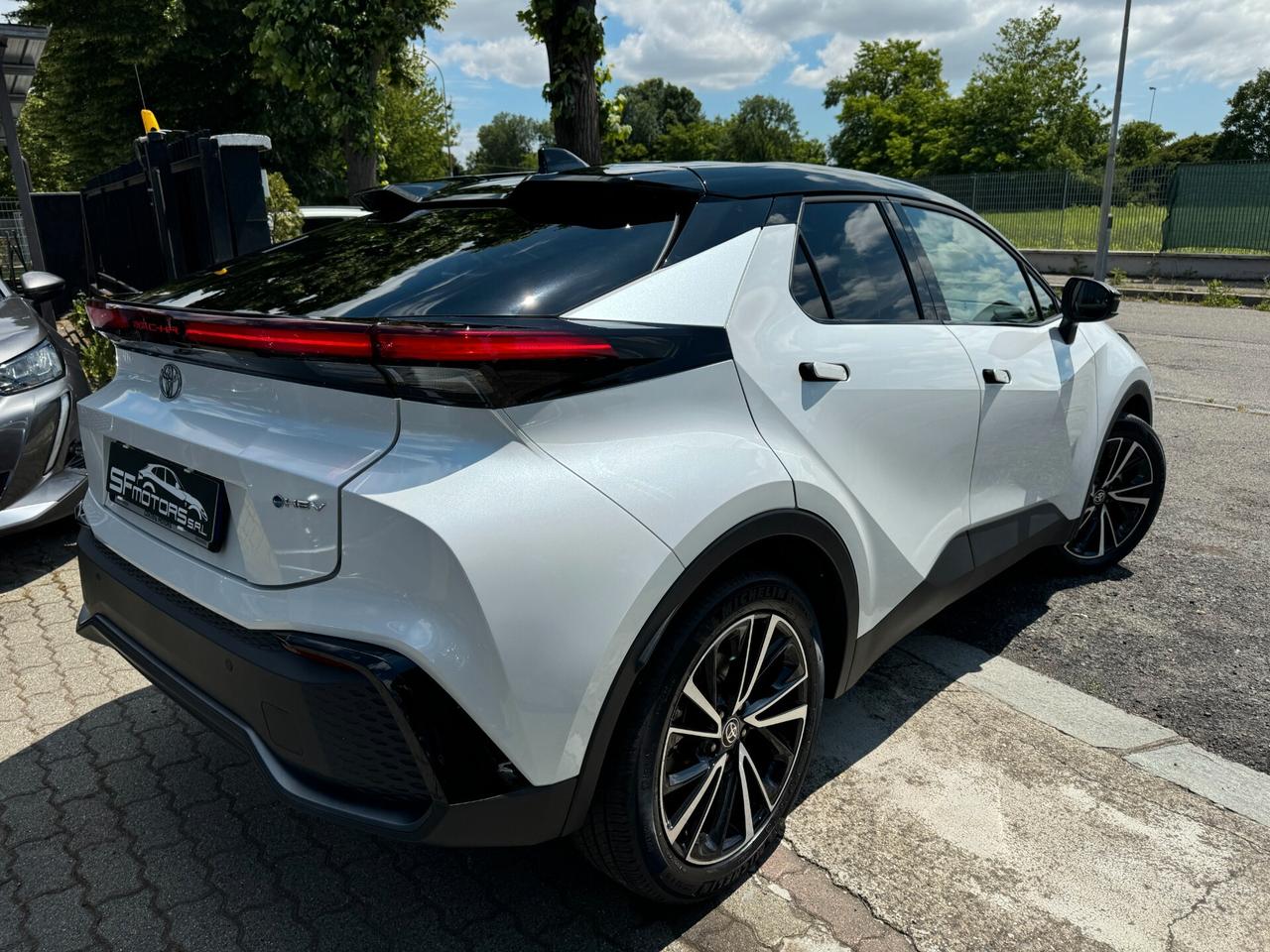 Toyota C-HR 2.0 Hybrid E-CVT Lounge PRONTA CONSEGNA