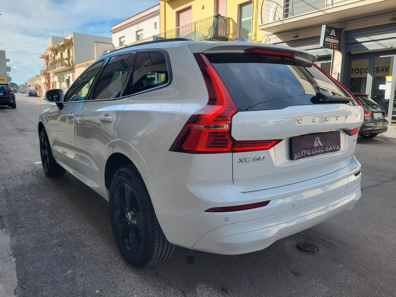 Volvo XC60 B4 HYBRID/Diesel Awd Geartronic Momentum....