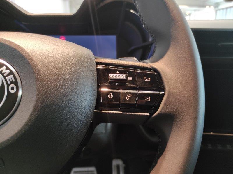 ALFA ROMEO Junior - Junior 1.2 136 CV Hybrid eDCT6 Speciale
