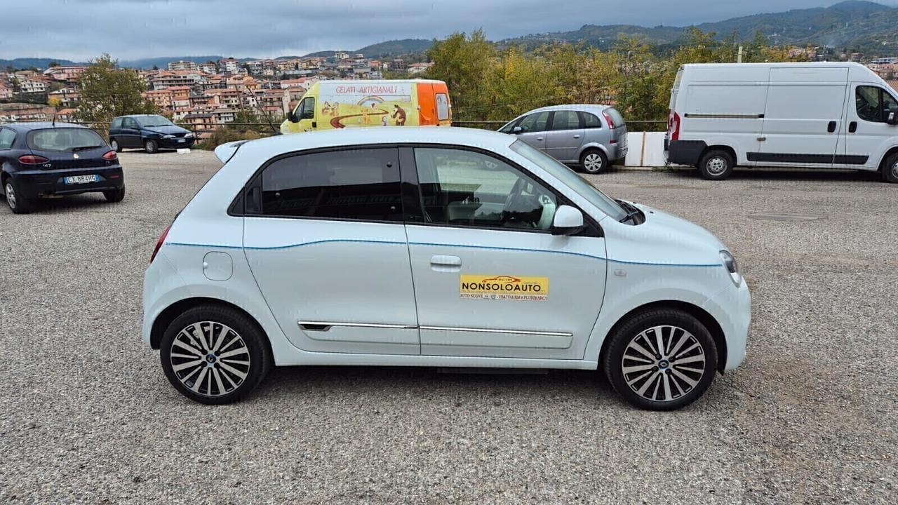 Renault Twingo Electric Intens-2021-KM18500-Full-Promo