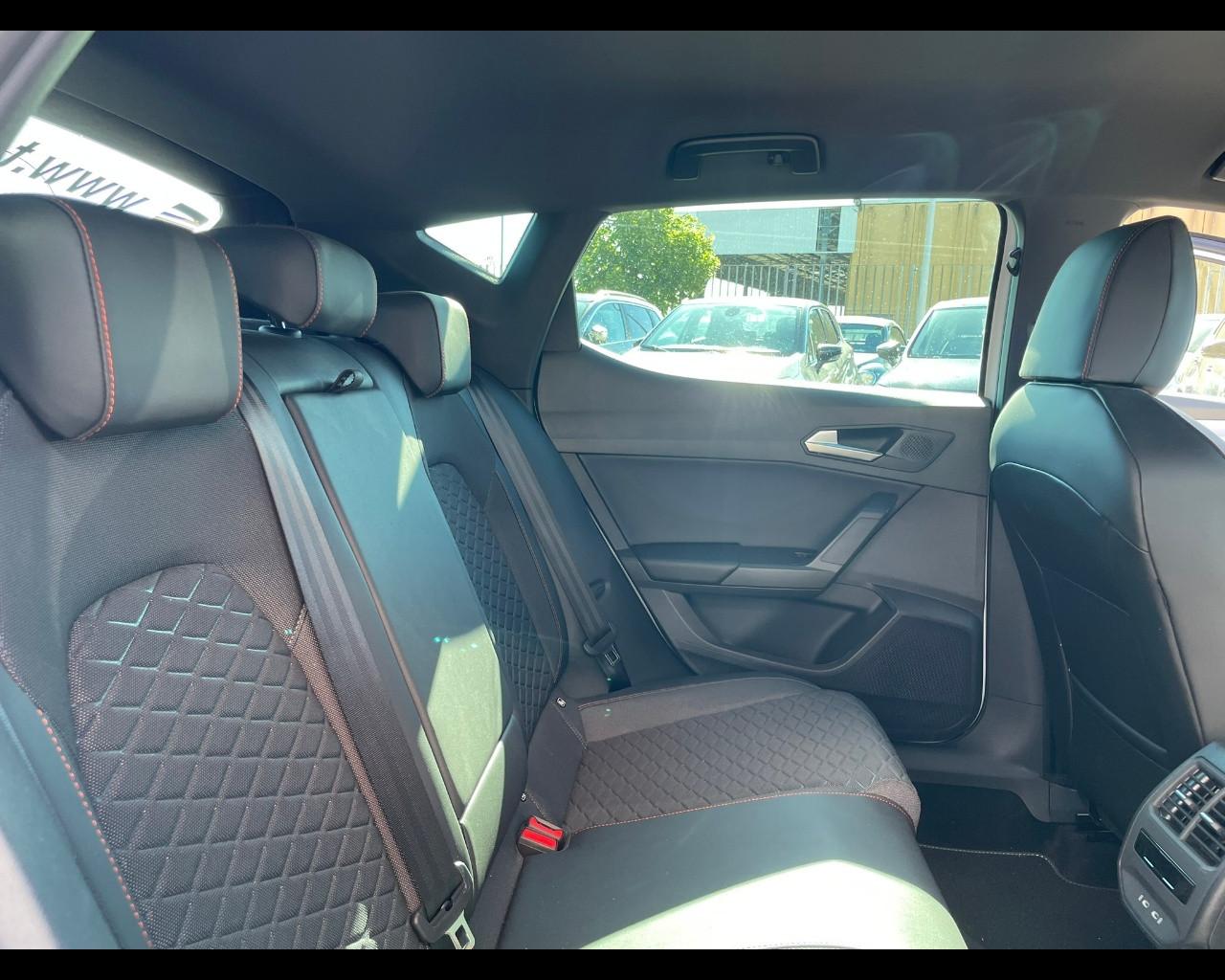 SEAT Leon 5 porte FR 1.5 Hybrid 85 kW (116 CV) mHEV DSG 7 marce 2WD