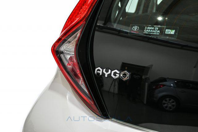 TOYOTA Aygo 1.0 VVT-i 72cv 5 porte X-Play