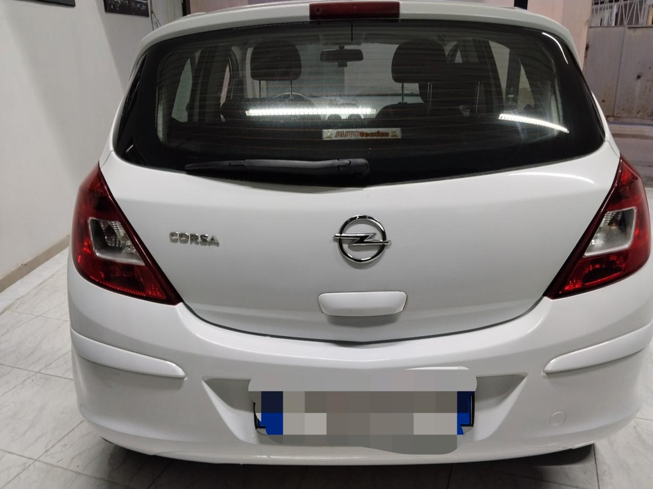 Opel Corsa 1.2 benzina 2011 CON GARANZIA