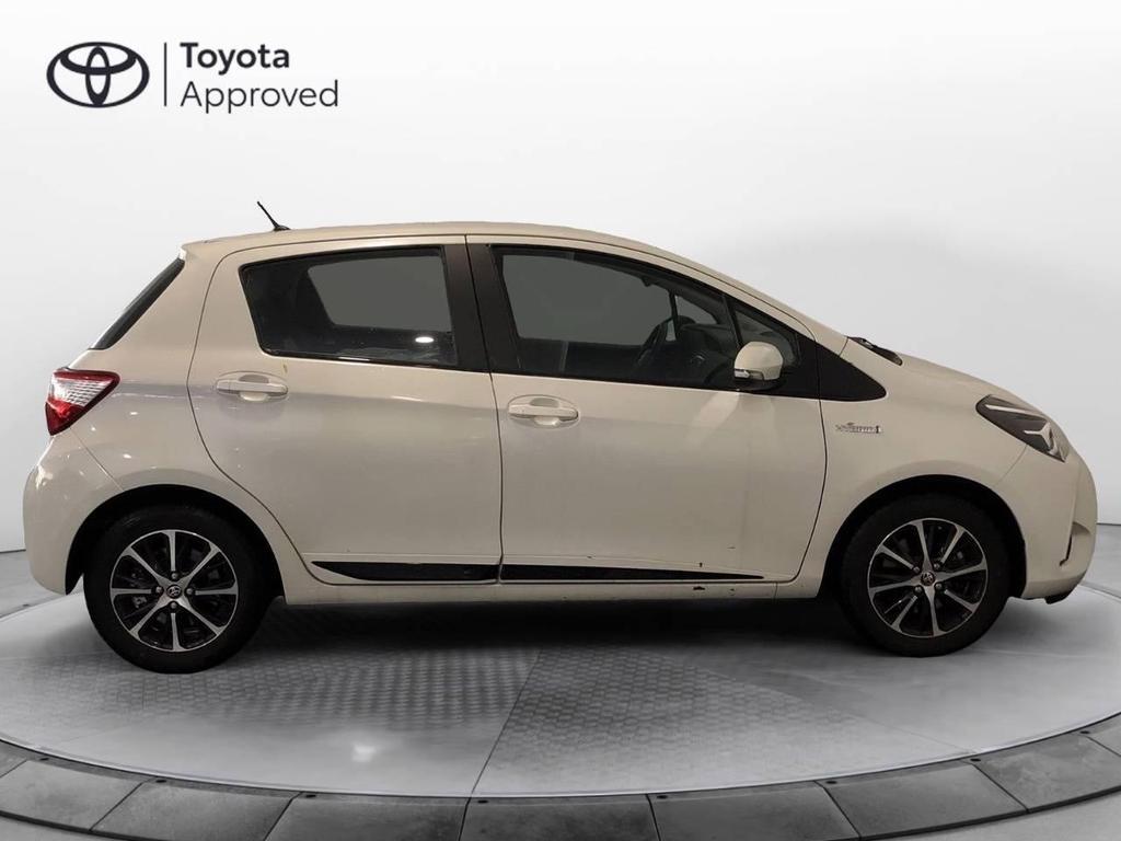 Toyota Yaris 5 Porte 1.5 VVT-i Hybrid Cool E-CVT