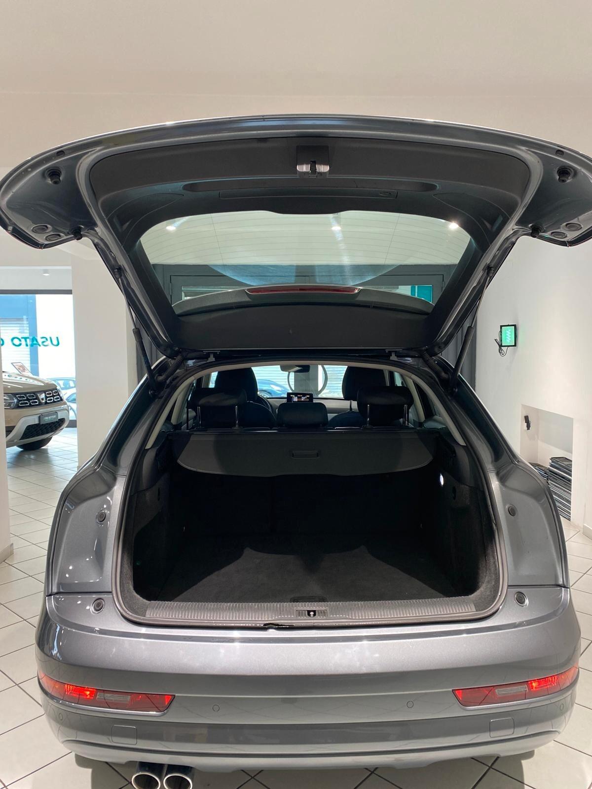 Audi Q3 2.0 TDI 120 CV S tronic line Edition