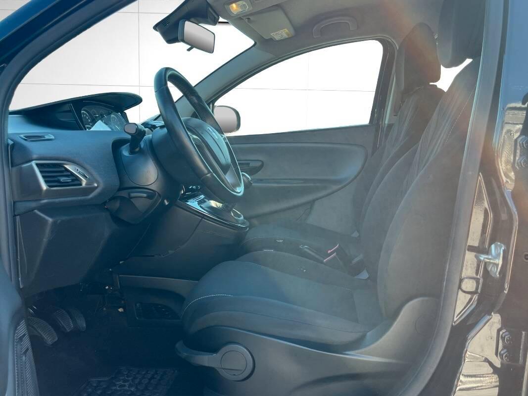 Lancia Ypsilon III 1.0 firefly hybrid Gold s&s 70cv 5p.ti