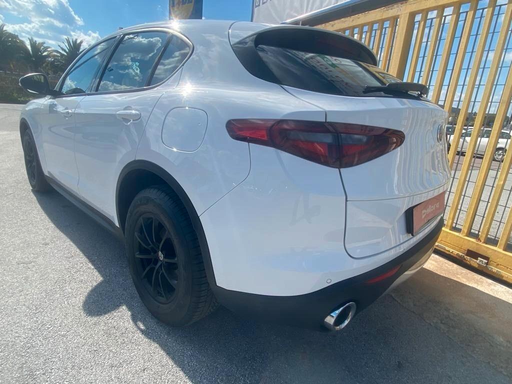 Alfa Romeo Stelvio 2.2 Turbodiesel 160 CV AT8 RWD Business