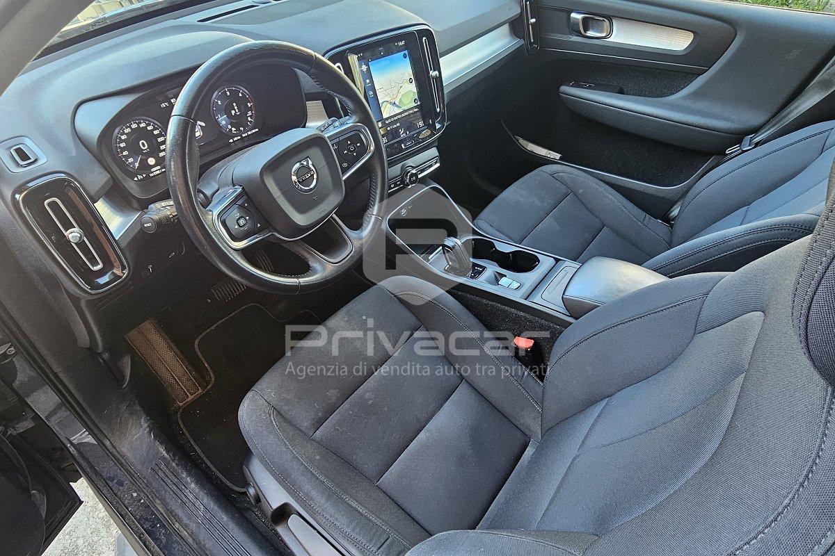 VOLVO XC40 D3 Geartronic Momentum Pro