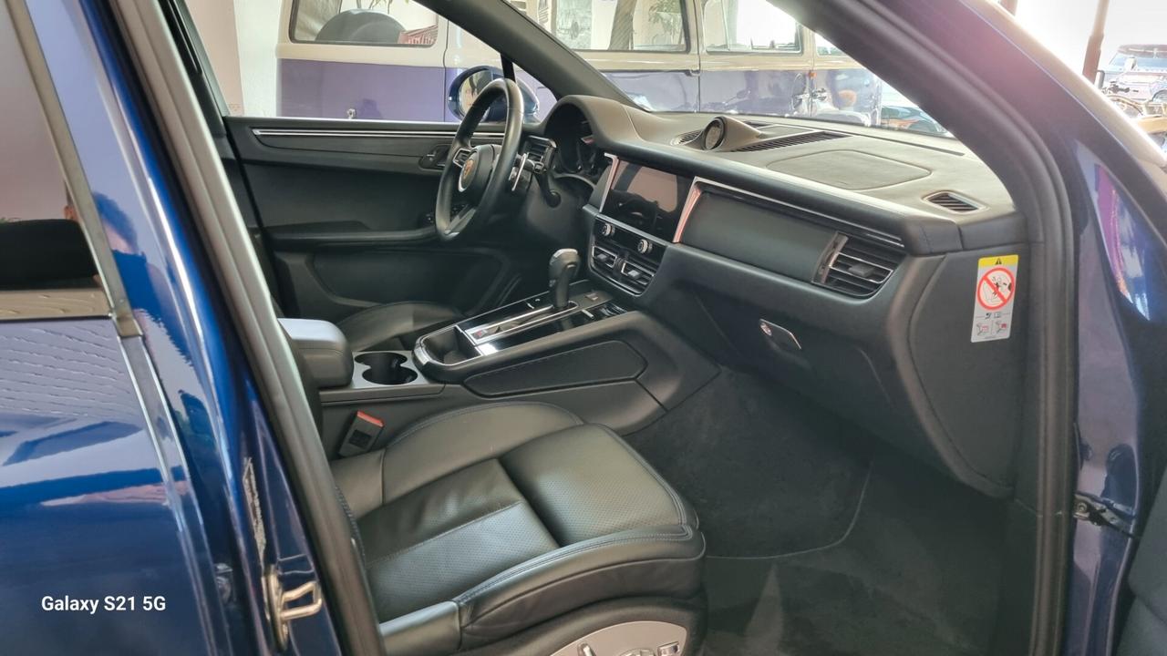 Porsche Macan 2.0 T Tetto Scarichi Spot. Sospensioni Radar