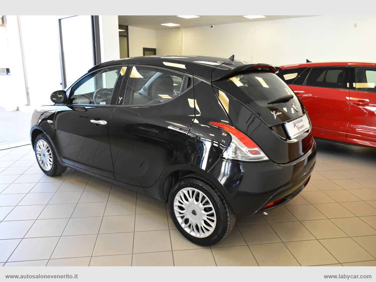LANCIA Ypsilon 1.2 69 CV 5p. Gold