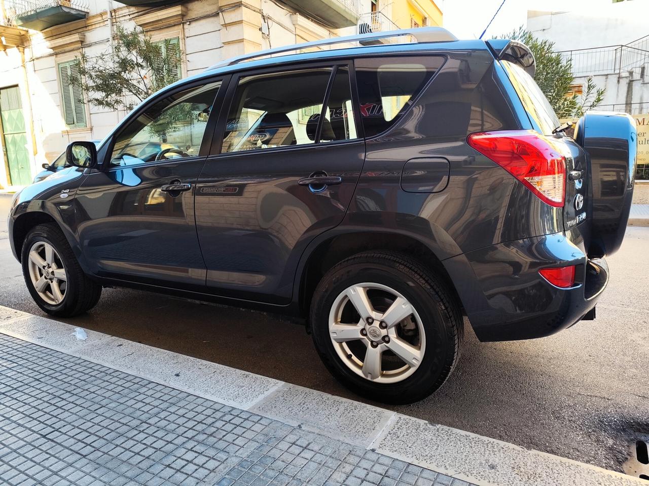 Toyota RAV 4 RAV4 2.2 D-4D 136CV 4WD DIESEL