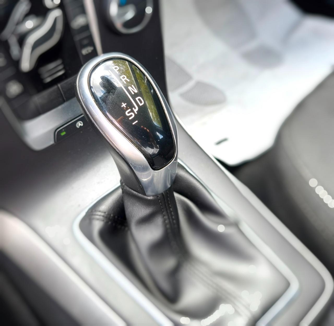 Volvo V40 Cross Country D2 Geartronic Business Plus