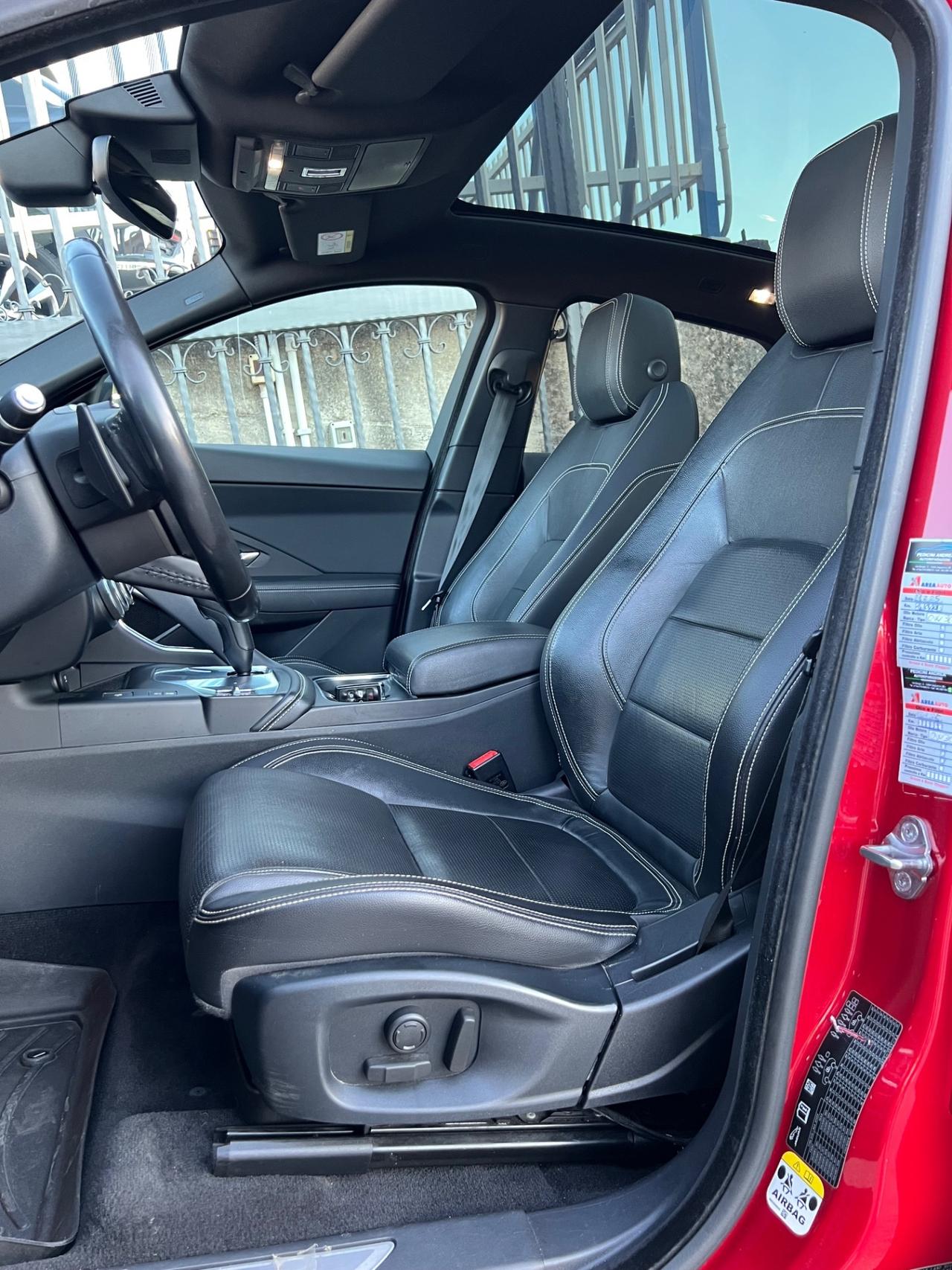Jaguar E-Pace 2.0D 180 CV AWD R-Dynamic