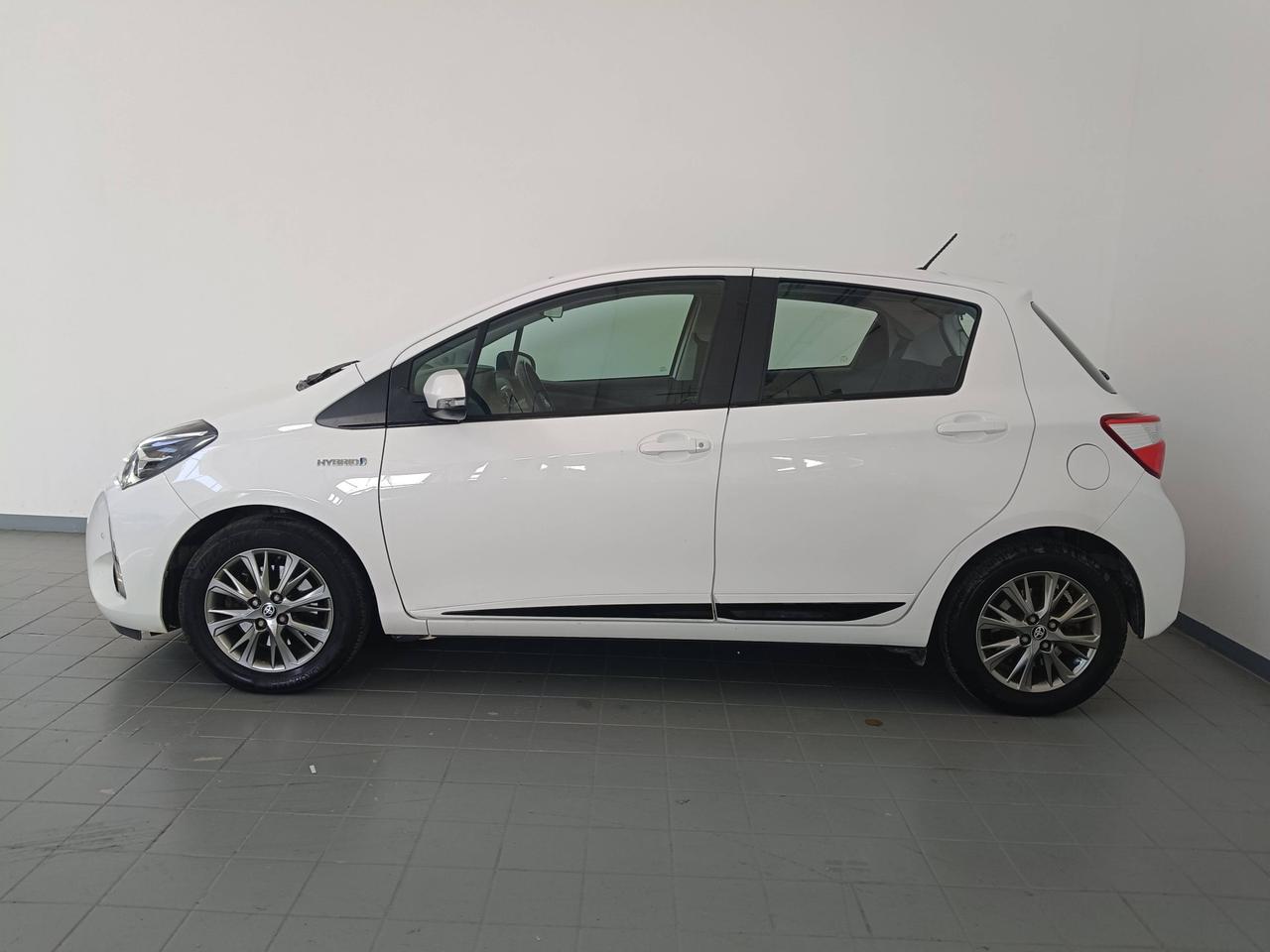 TOYOTA Yaris III 2017 - Yaris 5p 1.5h Active