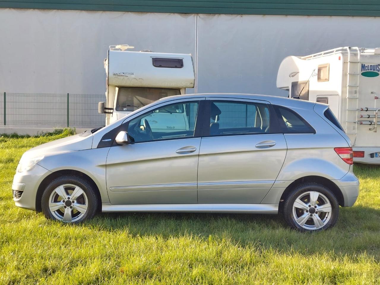 Mercedes-benz B 180 B 180 NGT BlueEFFICIENCY Premium