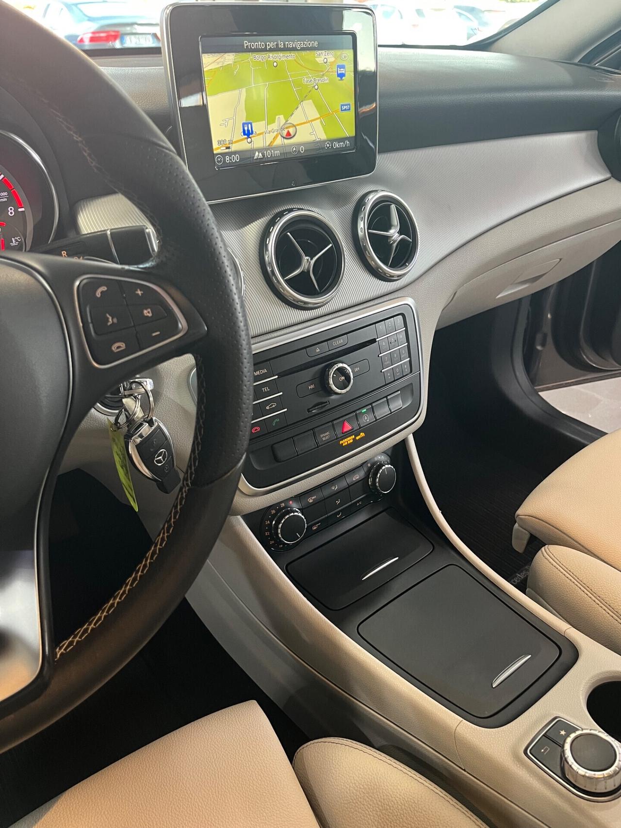 Mercedes-benz GLA 180 GLA 180 Premium auto