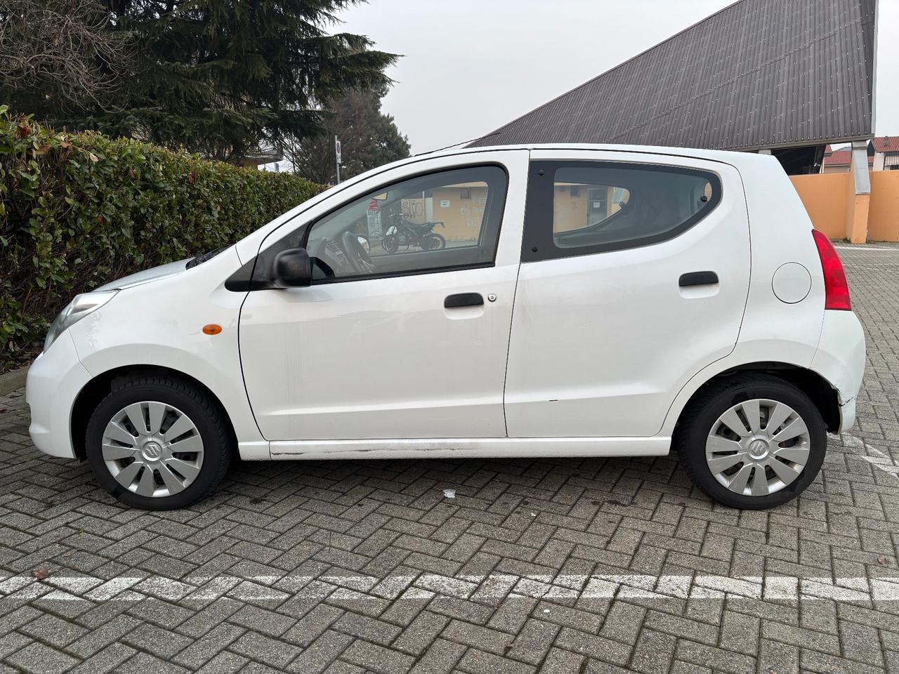 Suzuki Alto 1.0 Neopatentati
