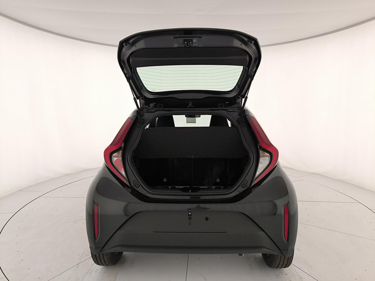 Toyota Aygo x 1.5 hybrid e-cvt