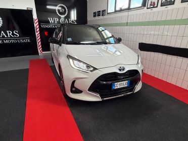 Toyota Yaris 1.5 Hybrid 5 porte Lounge Blue