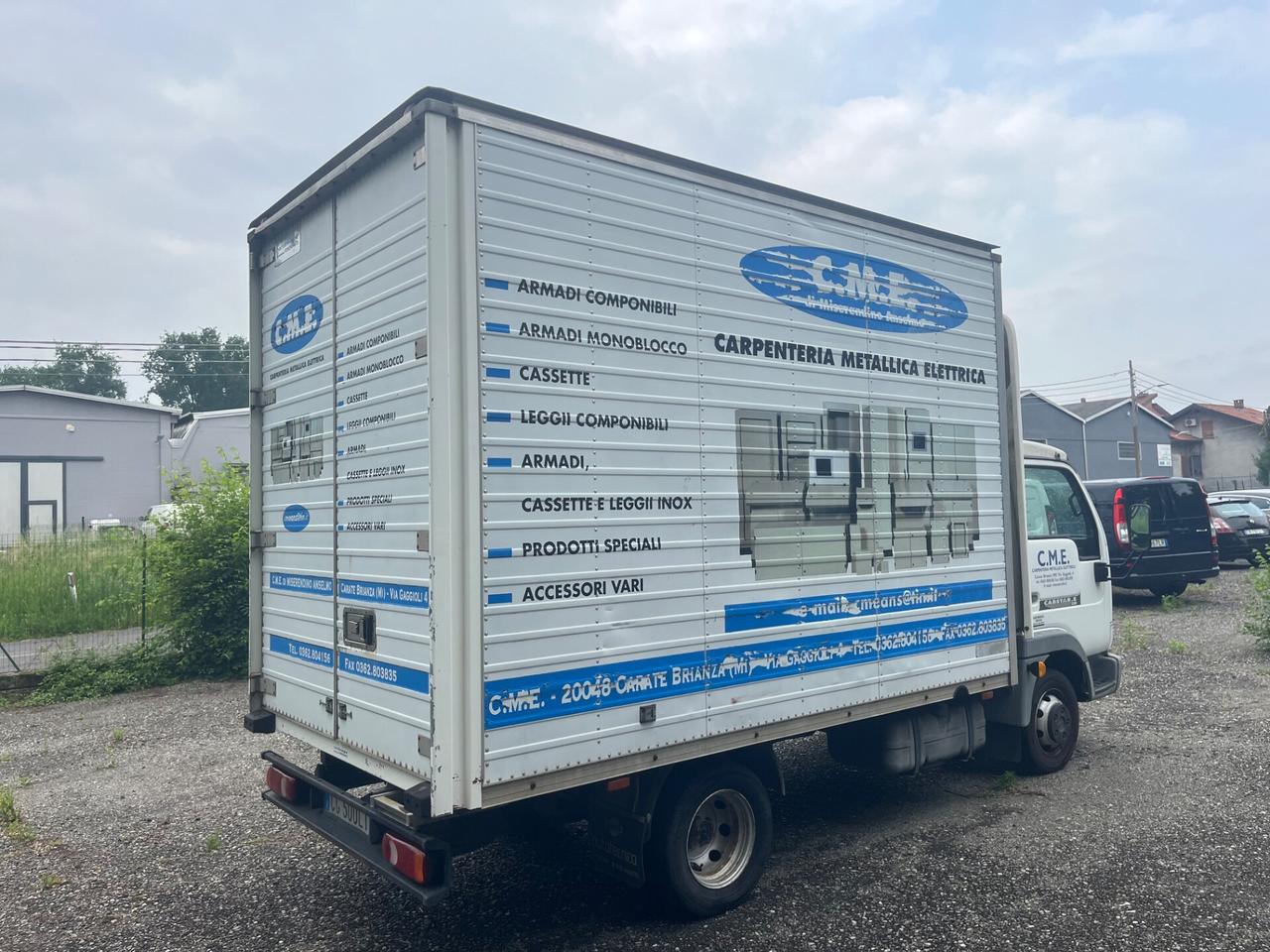 Nissan Cabstar E-120/furgone/3posti e 3Porte