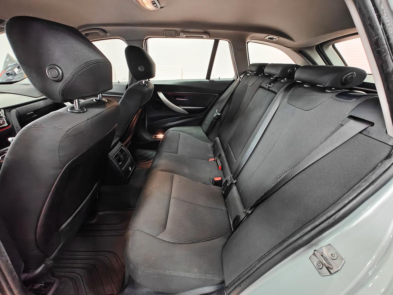 Bmw 320 320d Touring Business Advantage aut.