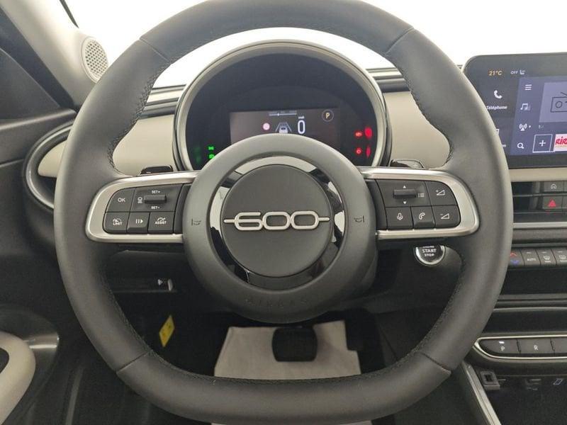 FIAT 600 Hybrid 110 CV DCT MHEV La Prima
