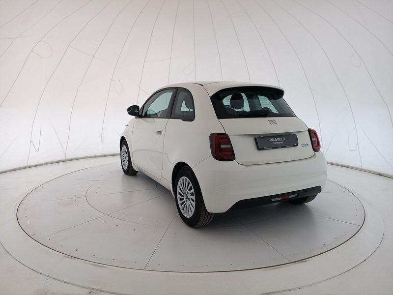 FIAT 500e LA NUOVA 500 E Nuova 500 Hatchback My23 La Nuova 500 - 320 Berlina