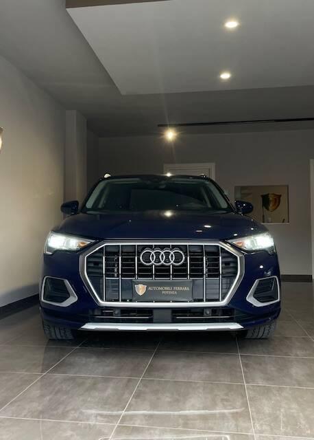 Audi Q3 35 2.0 tdi Business Advanced s-tronic