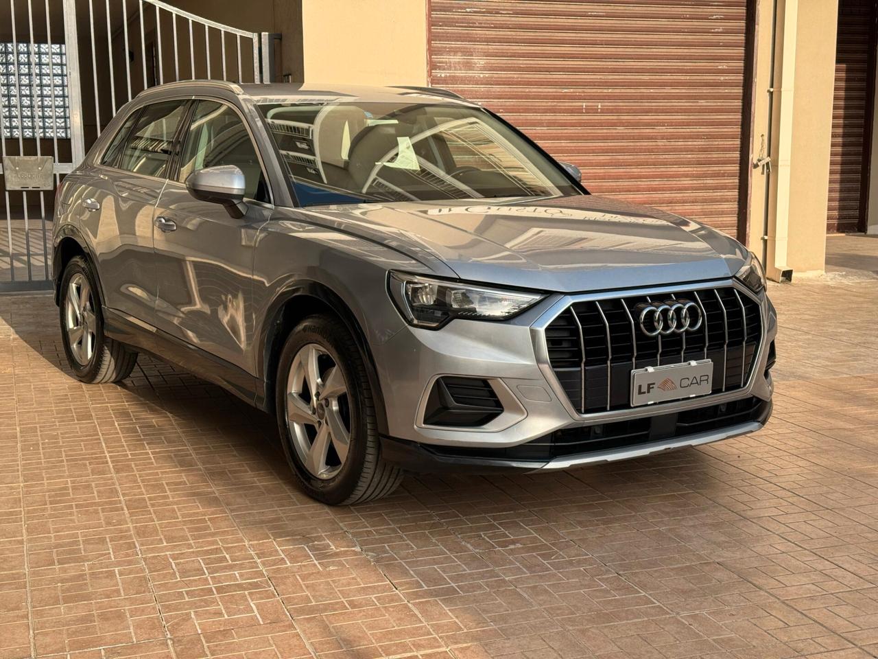 Audi Q3 35 TDI S tronic Business Advanced 2.0 150 cv