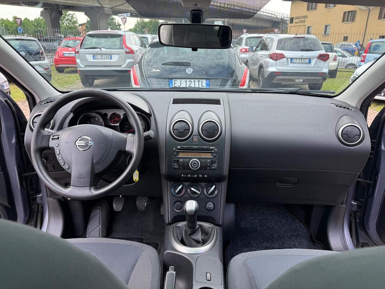 Nissan Qashqai 2 1.6 16V 7 POSTI TETTO PANORAMICO