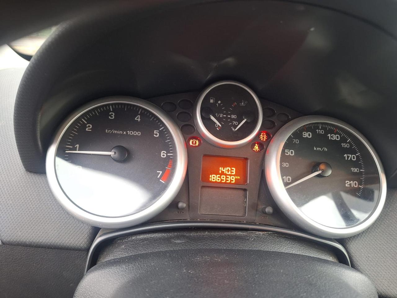 Peugeot 207 Plus 1.4 8V 75CV 5p. ECO GPL