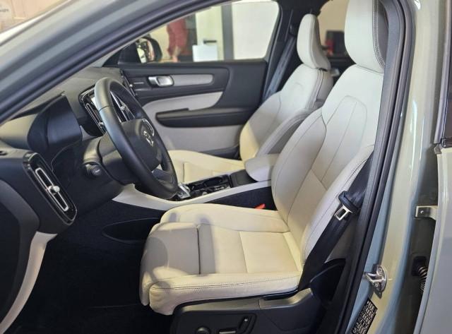 Volvo XC40 2.0 b3 Ultra Dark auto