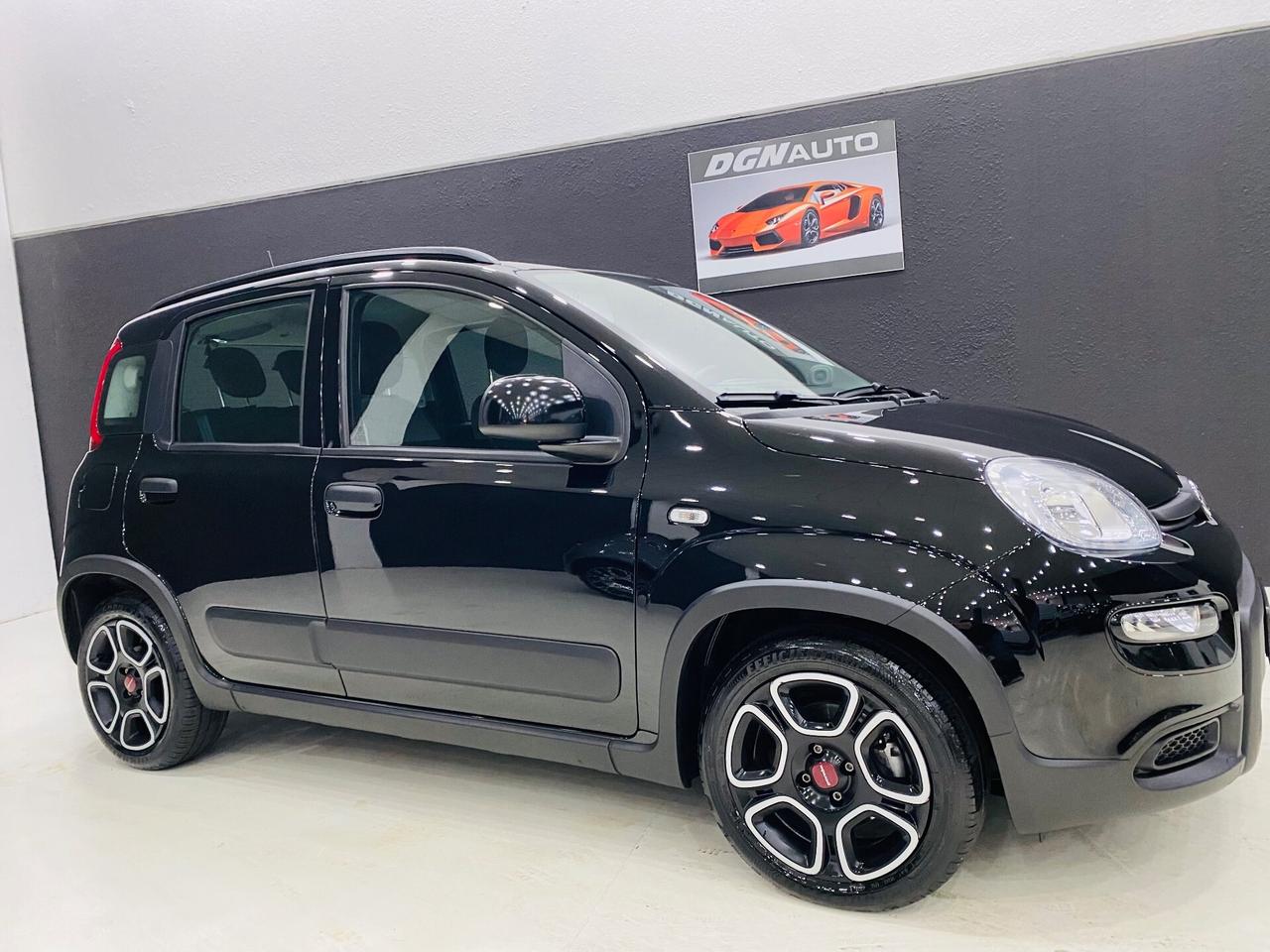 Fiat Panda 1.0 firefly hybrid Sport s Navy CarPlay