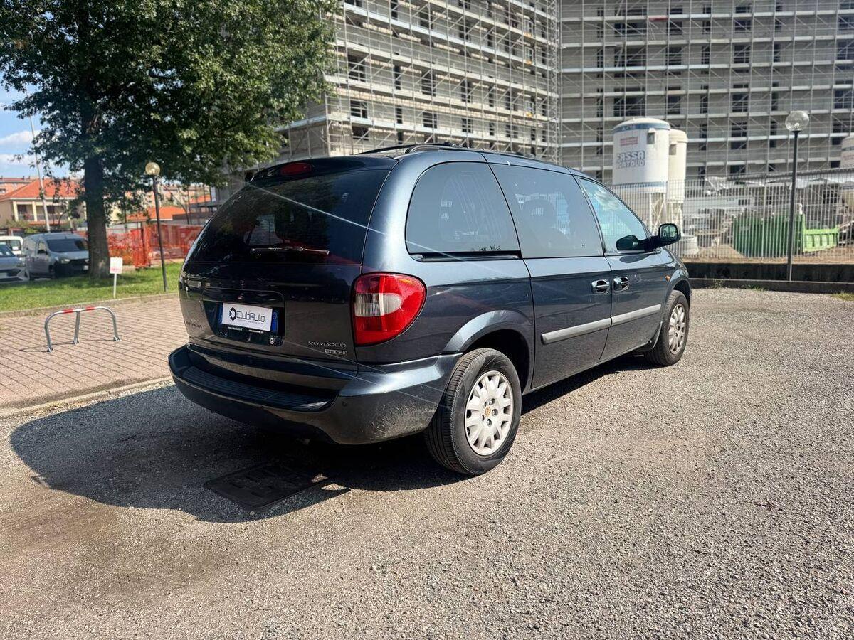 Chrysler Voyager IV 2004 2.8 crd LX Leather