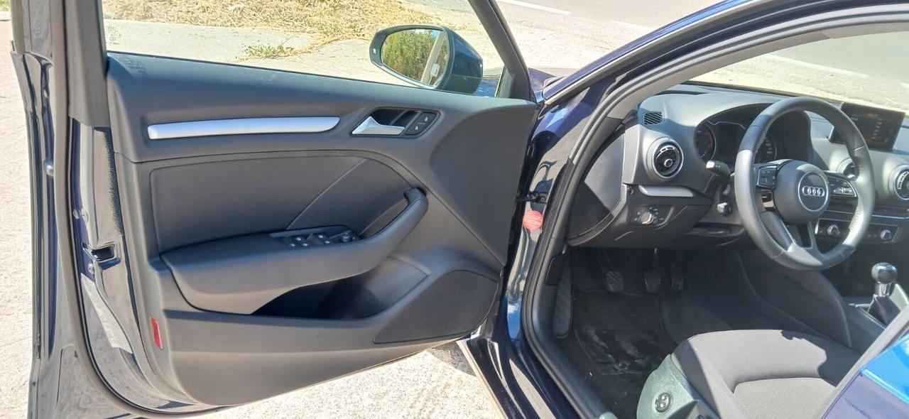 Volkswagen Touran 7 Posti 1.6 TDI Comfortline - 2014