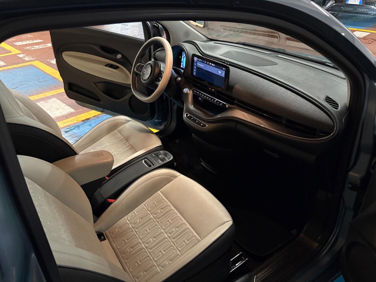Fiat 500 500e Berlina 42 kWh La Prima NEOPATENTATI...!!!!!
