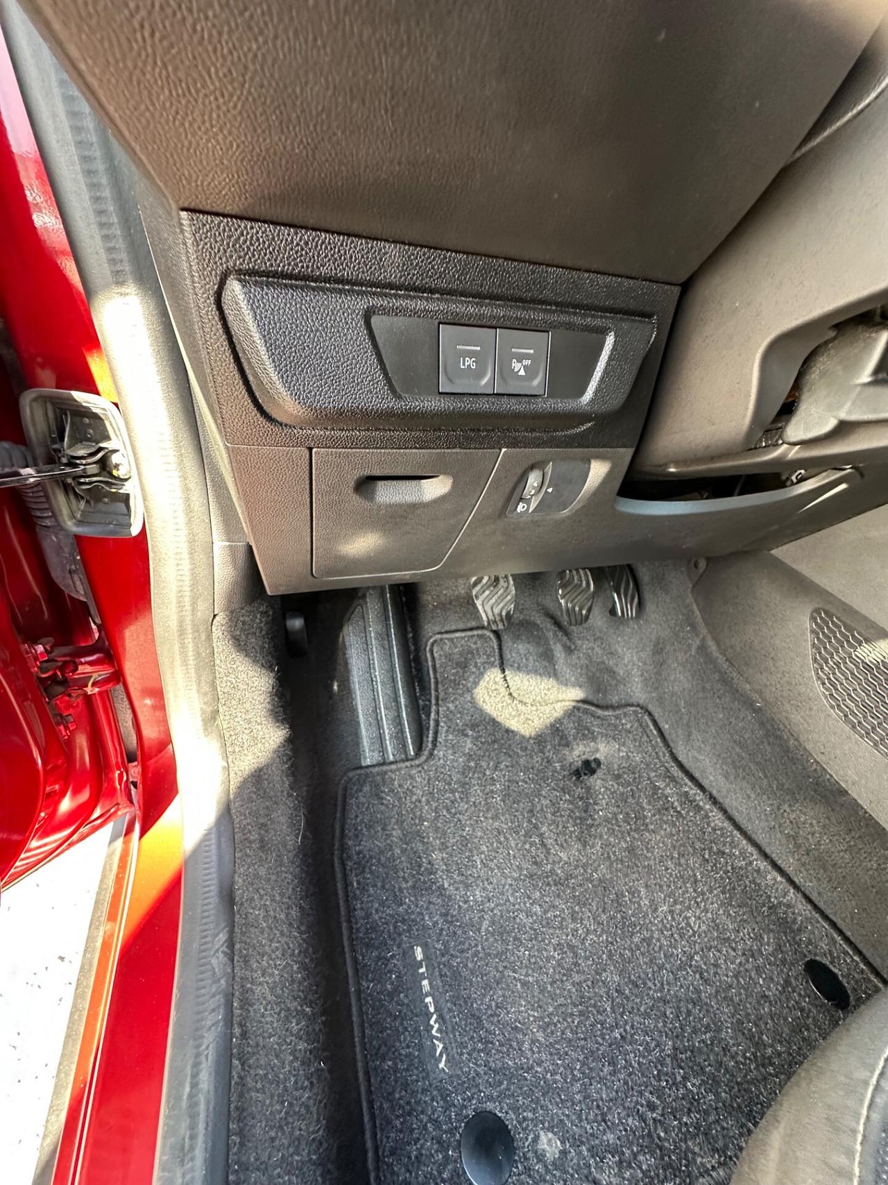 Dacia Sandero Stepway 1.0 TCe ECO-G Essential