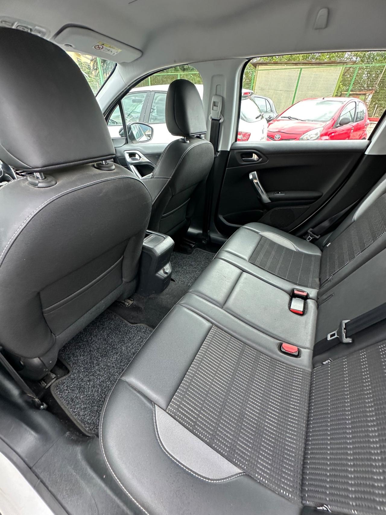 Peugeot 2008 PureTech 82 Allure