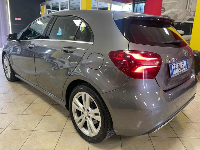 MERCEDES-BENZ A 180 d Sport **XENON/NAVI/UNICOPRO**