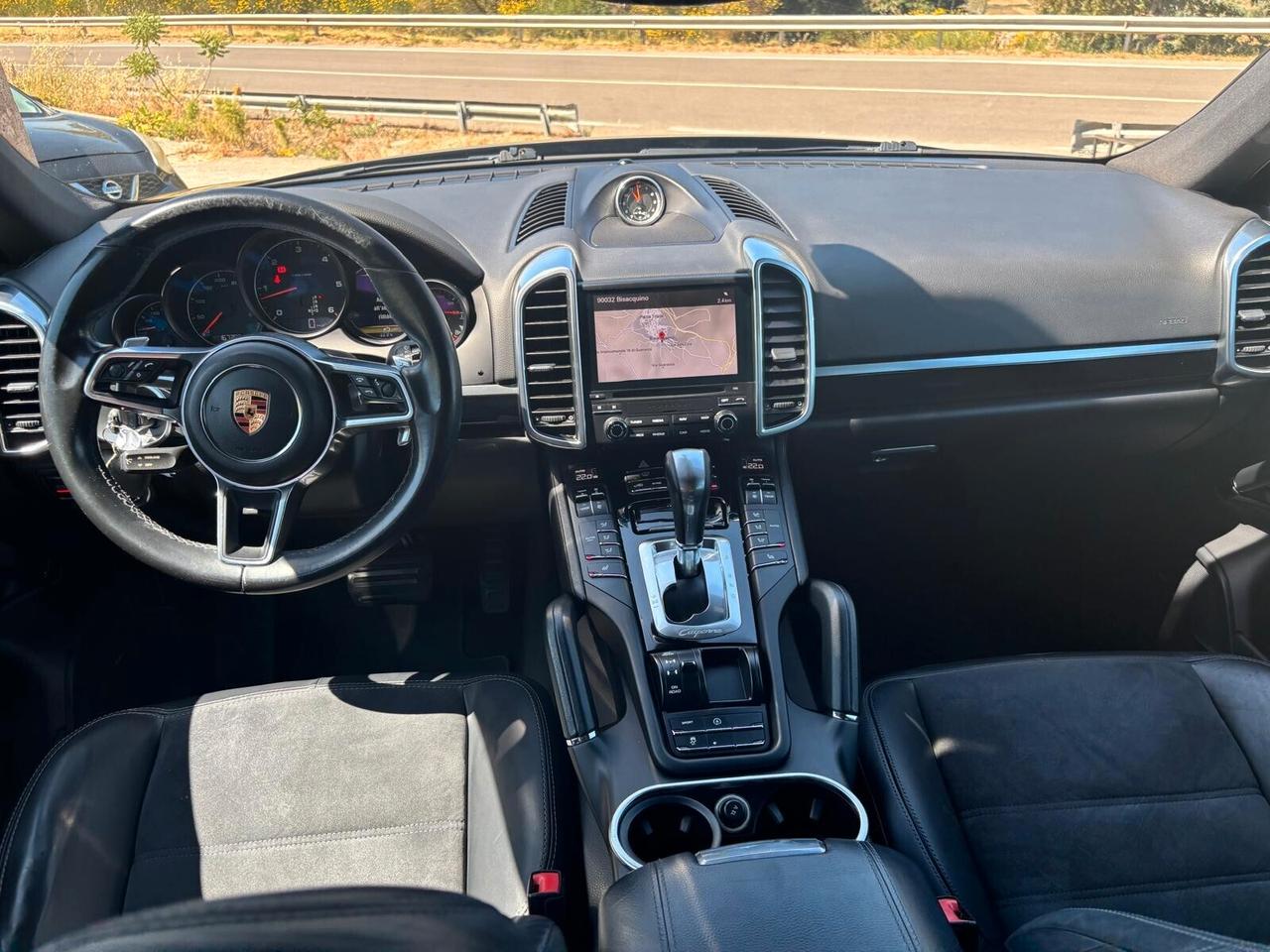 Porsche Cayenne 3.0 Diesel Platinum Edition - 2018