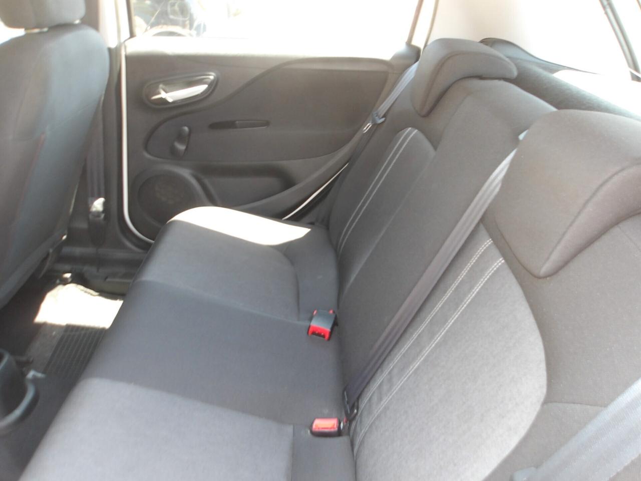 FIAT PUNTO 1.4 BENZ-2013