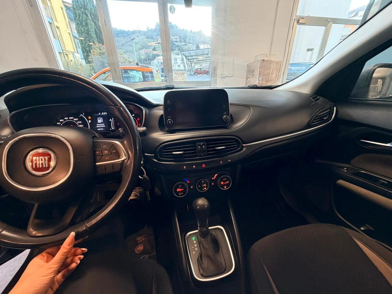 FIAT Tipo 1.6 Mjt S&S SW DCT Lounge 2018