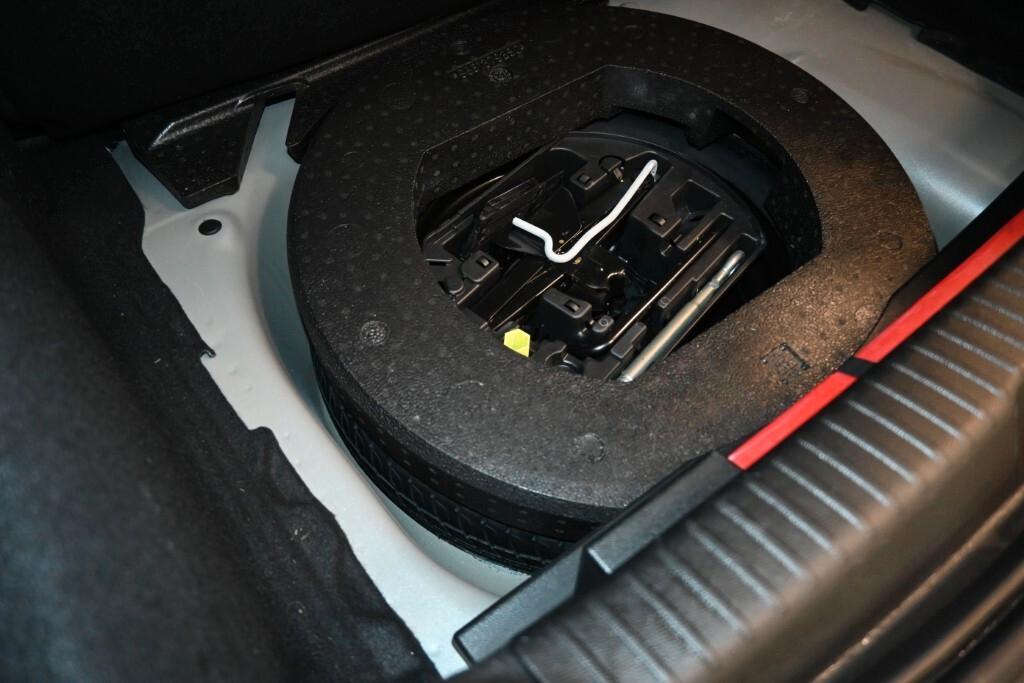 Ds DS3 3 CROSSBACK 1.2 PURETECH 130 CV AUT. BASTILLE BUSINESS (FARI LED - PDC NAVI TELECAMERA POST.)