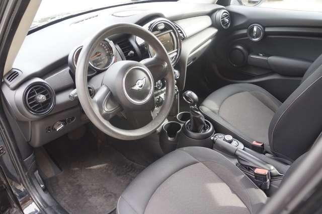 MINI Cooper D 1.5 5 porte CAMBIO AUTOMATICO