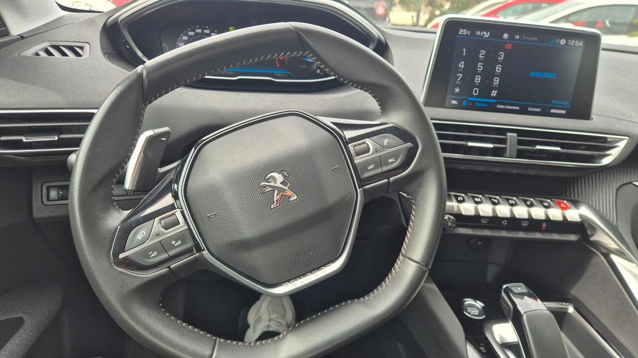 Peugeot 3008 BlueHDi 130 S&S EAT8 Active Pack