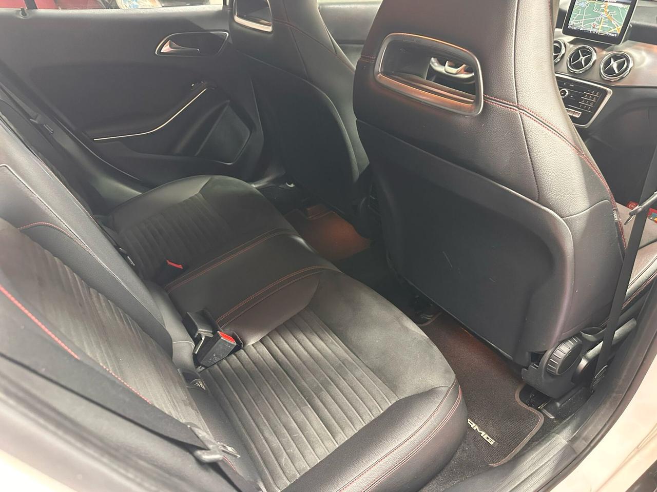 Mercedes-benz GLA 200d 2.1 136cv Premium - 2019